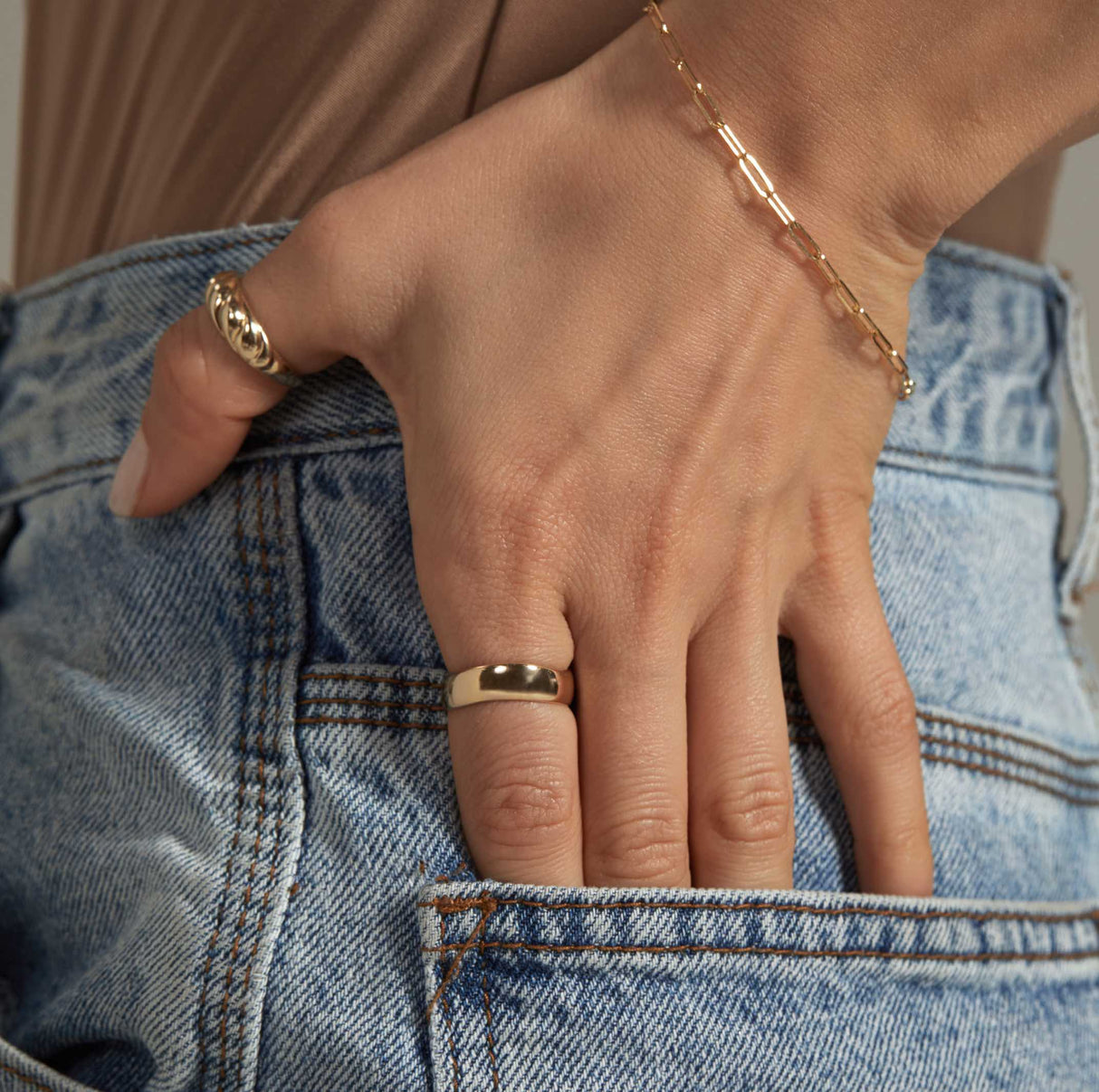 14k Solid Gold Curved Ring by Italic