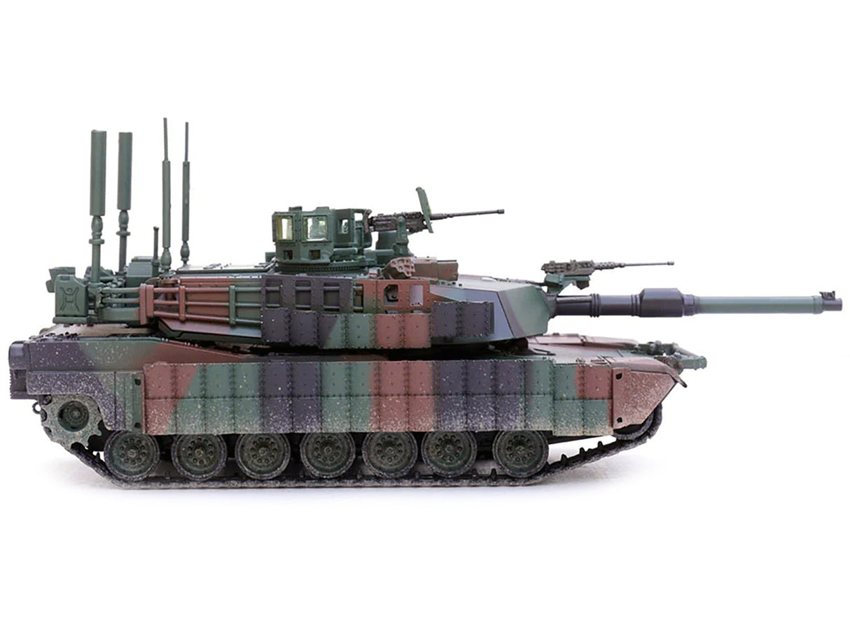 General Dynamics M1A2 Abrams TUSK II MBT (Main Battle Tank) NATO Camouflage "Armor Premium" Series 1/72 Diecast Model by Panzerkampf