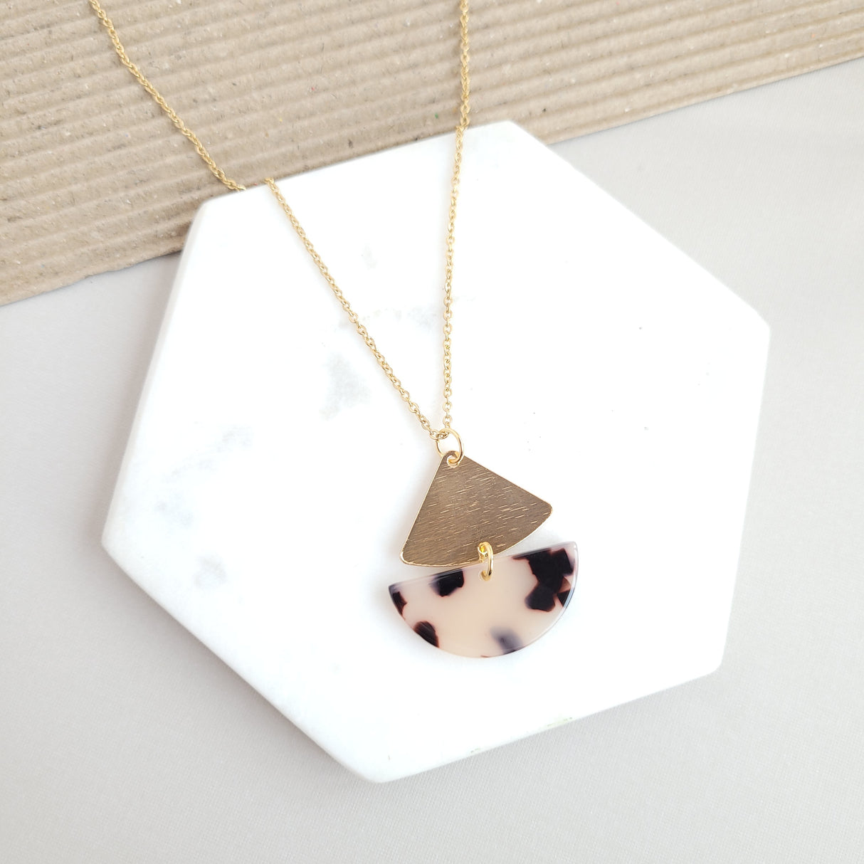 Ava Necklace - Blonde Tortoise by Spiffy & Splendid