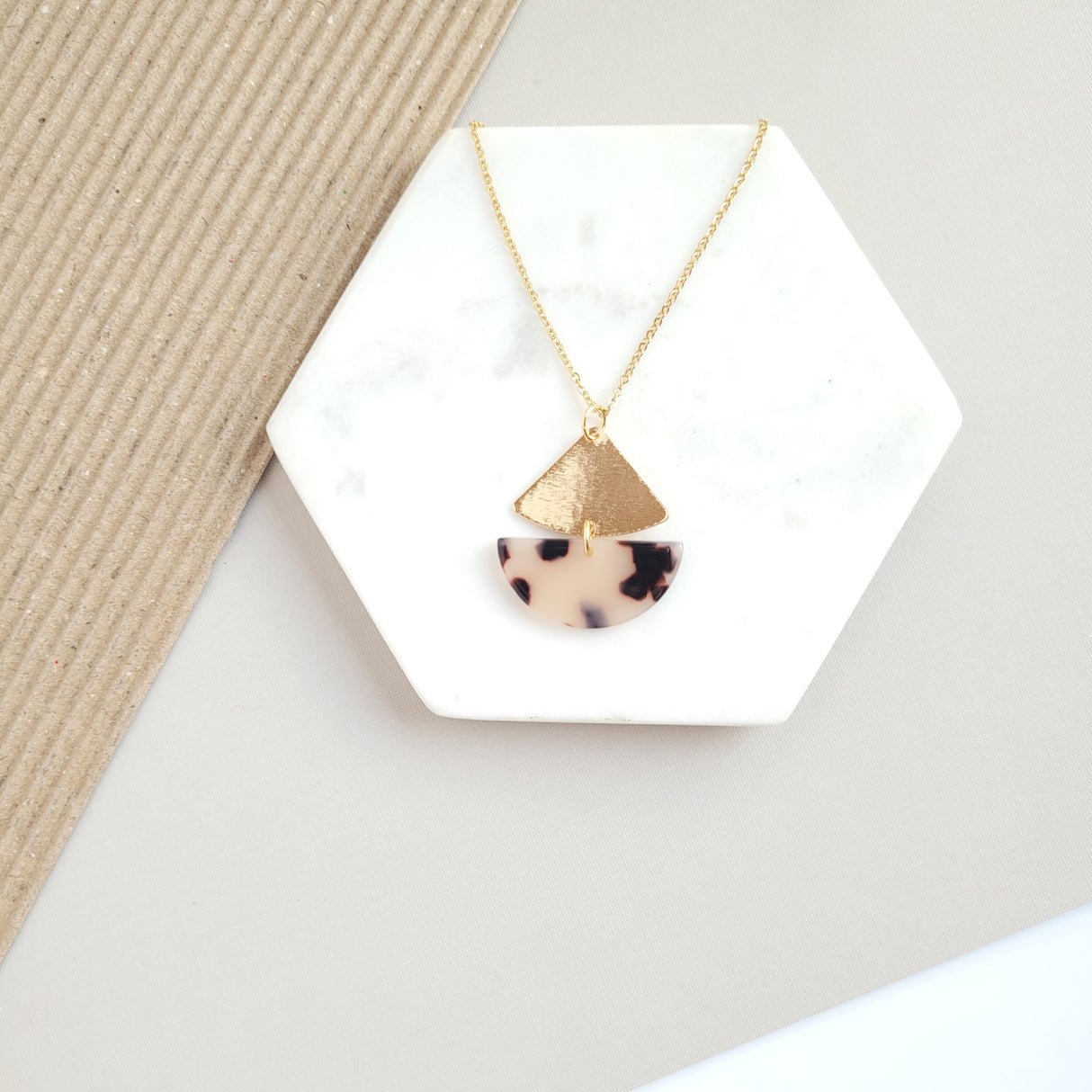 Ava Necklace - Blonde Tortoise by Spiffy & Splendid