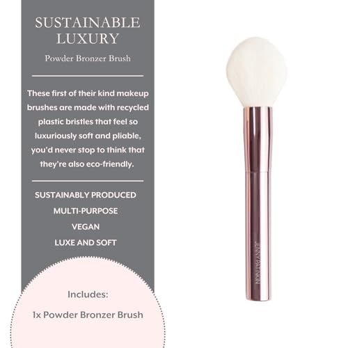 Sustainable Luxury Powder/Bronzer Brush by jennypatinkin