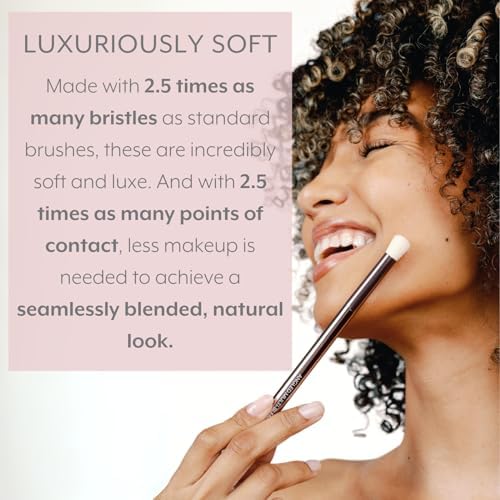 Sustainable Luxury Brow/Line Brush by jennypatinkin