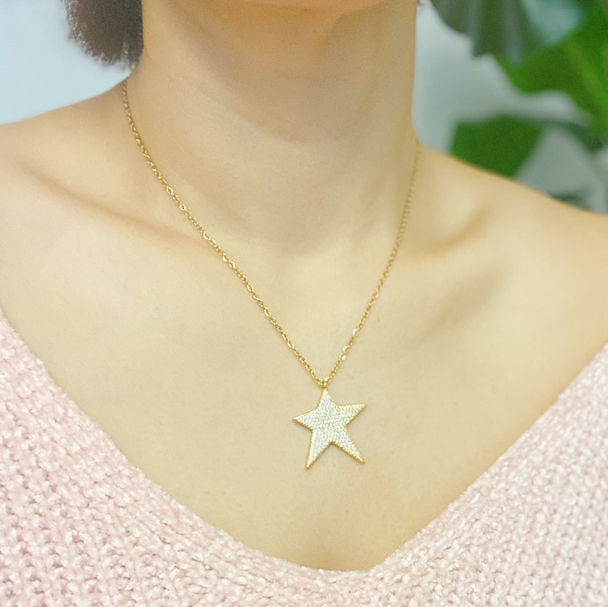 Lara Land Shiny Star Necklace by Ellisonyoung.com