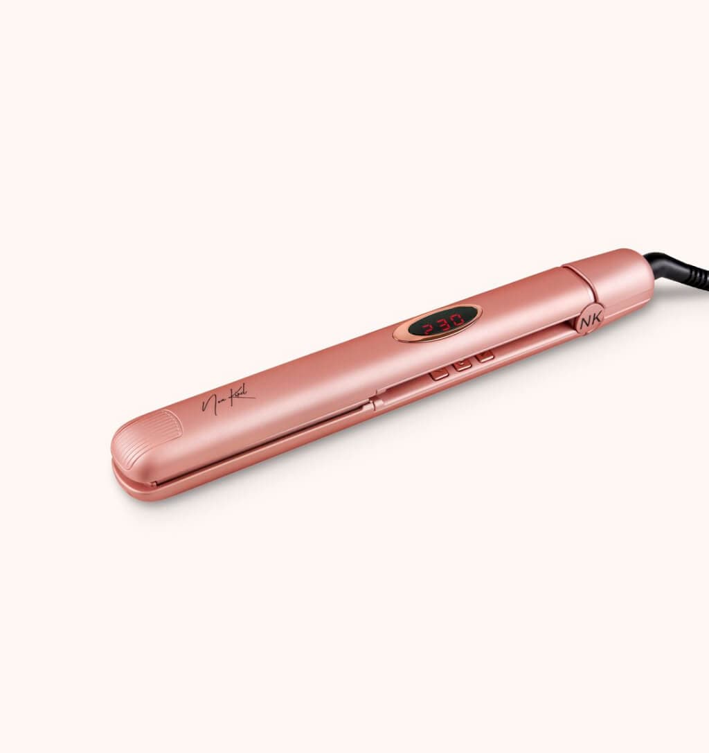 Noa Kirel Stylista Straightener by NuMe