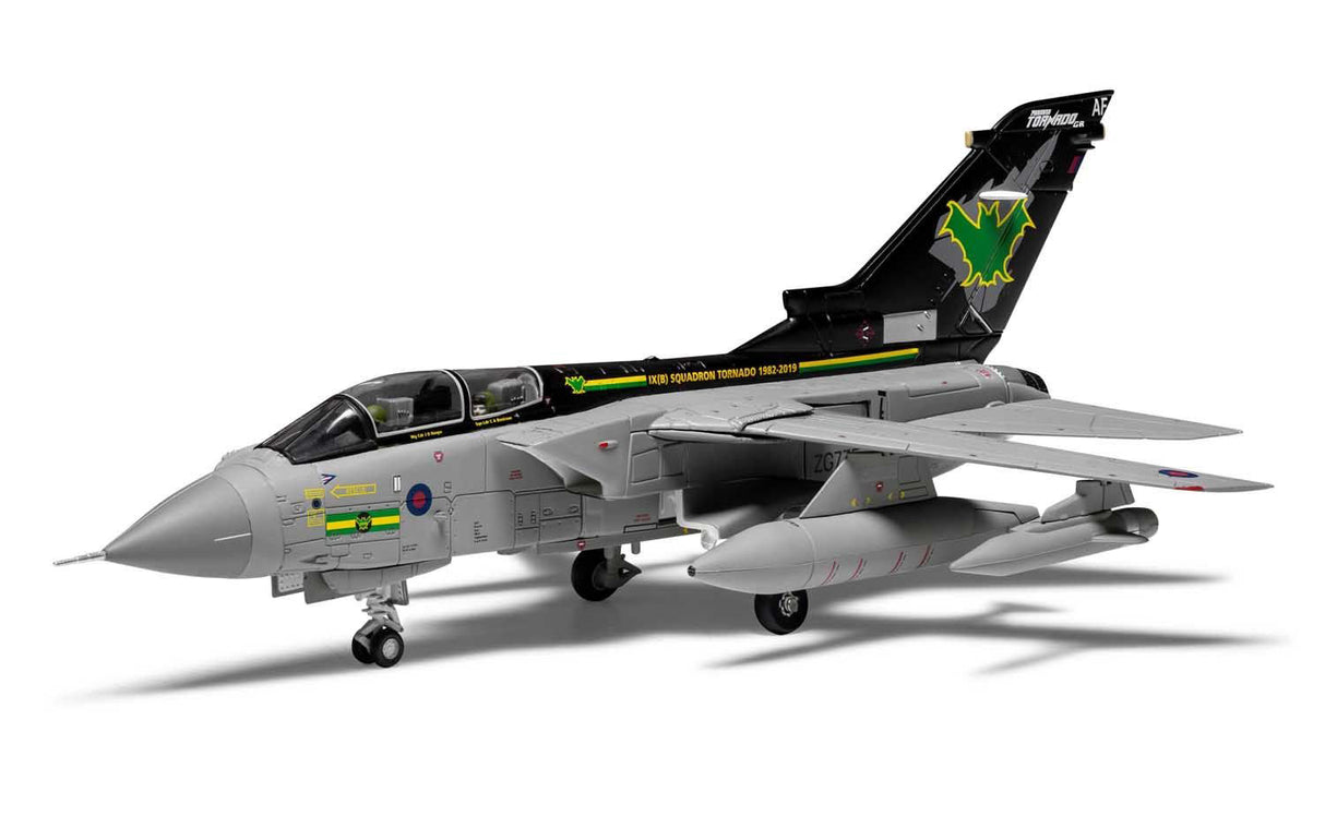 Panavia Tornado GR.4 Aircraft "ZG775 No.IX(B) Retirement Scheme RAF Marham" (2019) British Royal Air Force "The Aviation Archive" Series 1/72 Diecast Model by Corgi