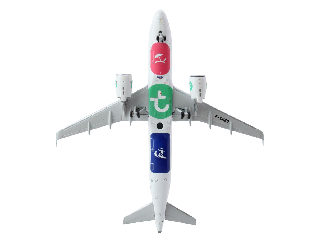 Airbus A320neo Commercial Aircraft "Transavia Airlines" (F-GNEO) White with Green Tail 1/400 Diecast Model Airplane by GeminiJets