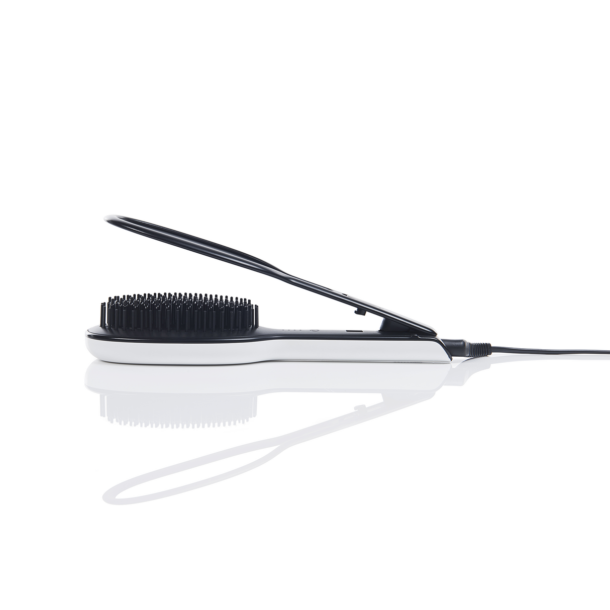 Glossie Ceramic Hair Straightening Brush by InStyler