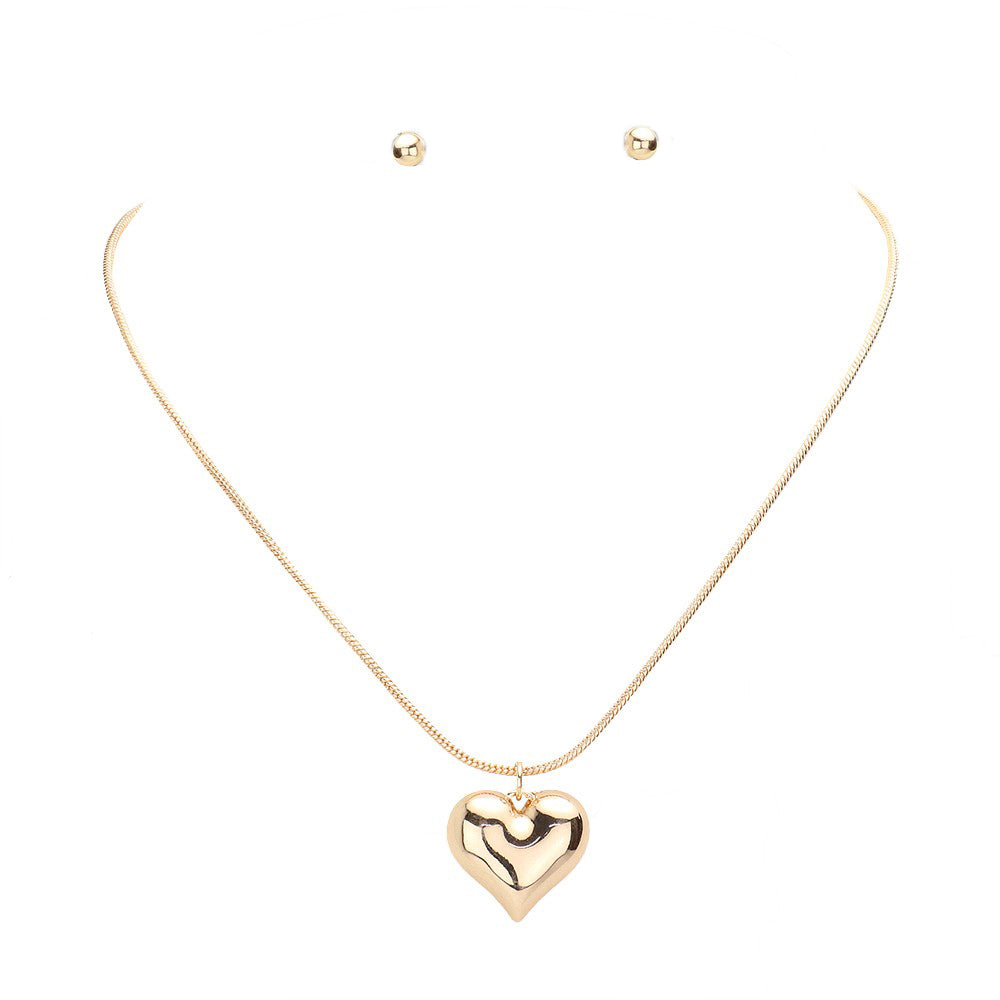 Heart Pendant Jewelry Set by Madeline Love