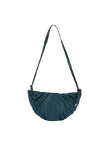 Pleated knotted shoulder bag by hfstylish