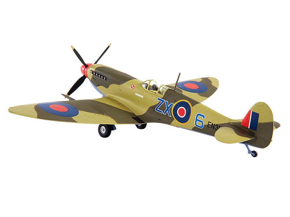 Supermarine Spitfire MK IXC Fighter Aircraft "Royal Air Force Ldr. Stanislav Skalsk Polish Combat Team North Africa" (1943) 1/72 Diecast Model by JC Wings