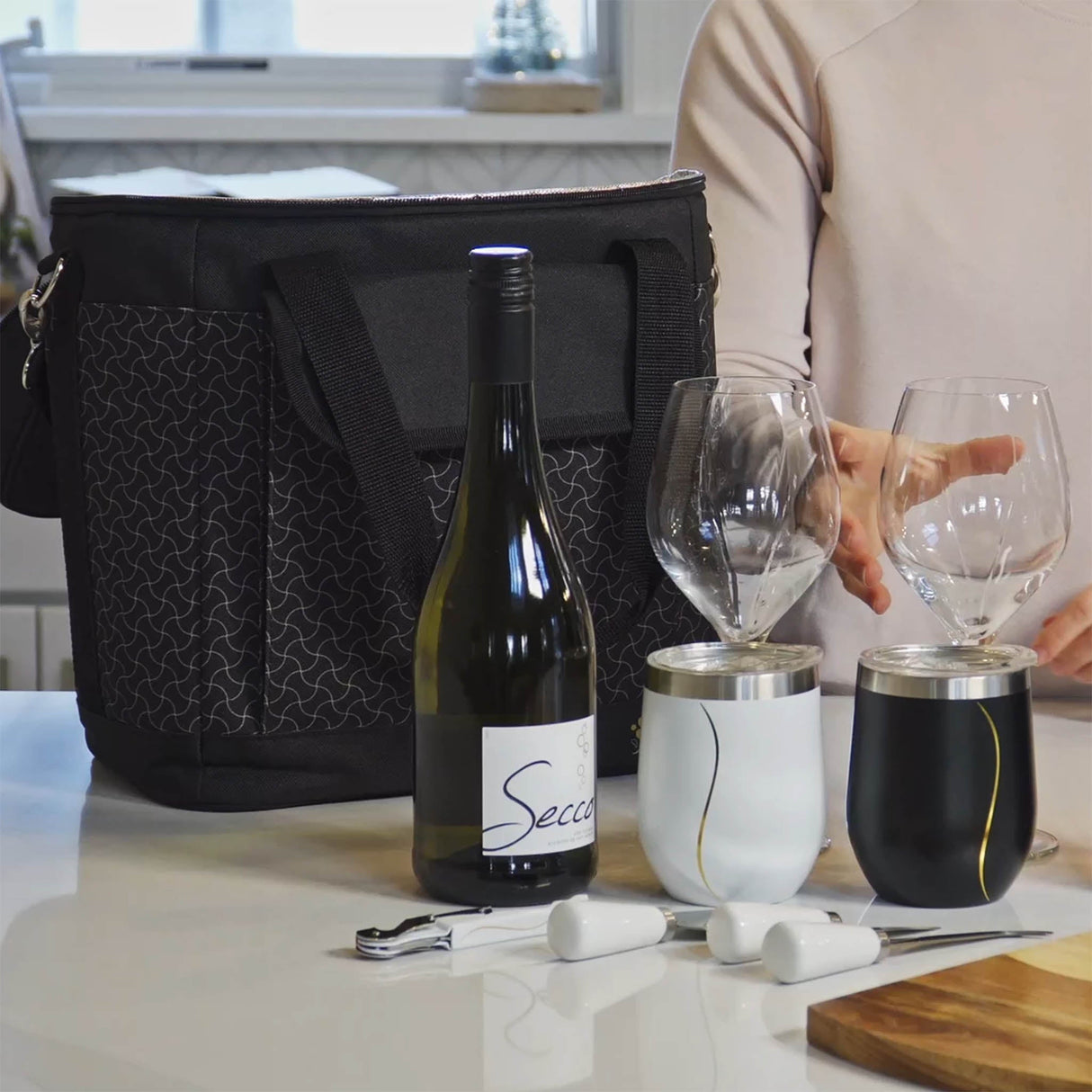 6 Bottle Insulated Wine Tote by Palavino