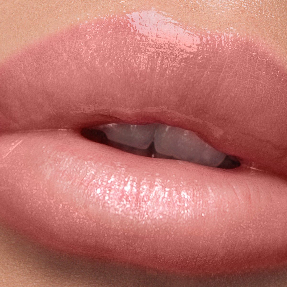 Plush Shine Lip Gloss - Pixie by LONDONTOWN