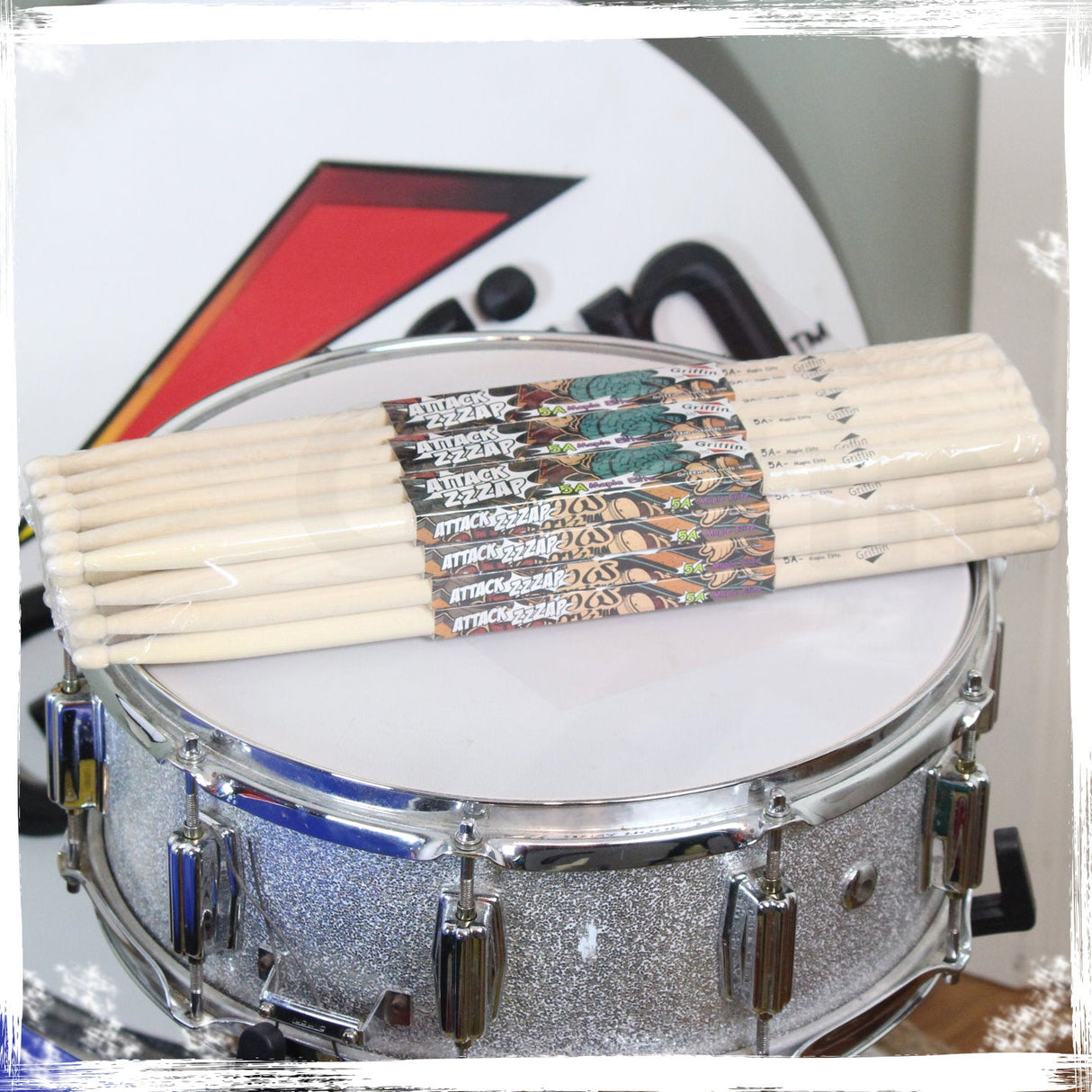 12 Pairs of Select Elite Maple Wood Drum Sticks by GRIFFIN Attack Zzzap - Size 5A Premium Balanced, Level and Straight - Drummers Percussion Classic Pure Grit Uncoated, Raw Wood Drumming Sticks by GeekStands.com