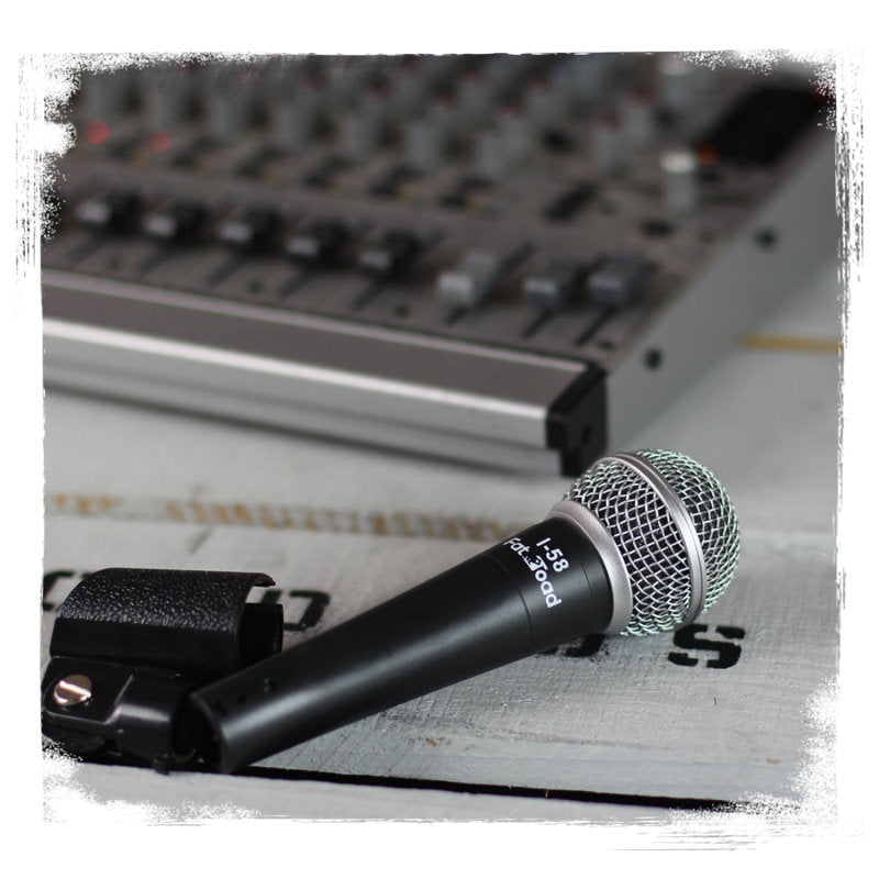 Cardioid Dynamic Microphone with Mic Clip by FAT TOAD - Vocal Handheld, Unidirectional Mic - Singing Wired Microphone for Music Stage Performances by GeekStands.com