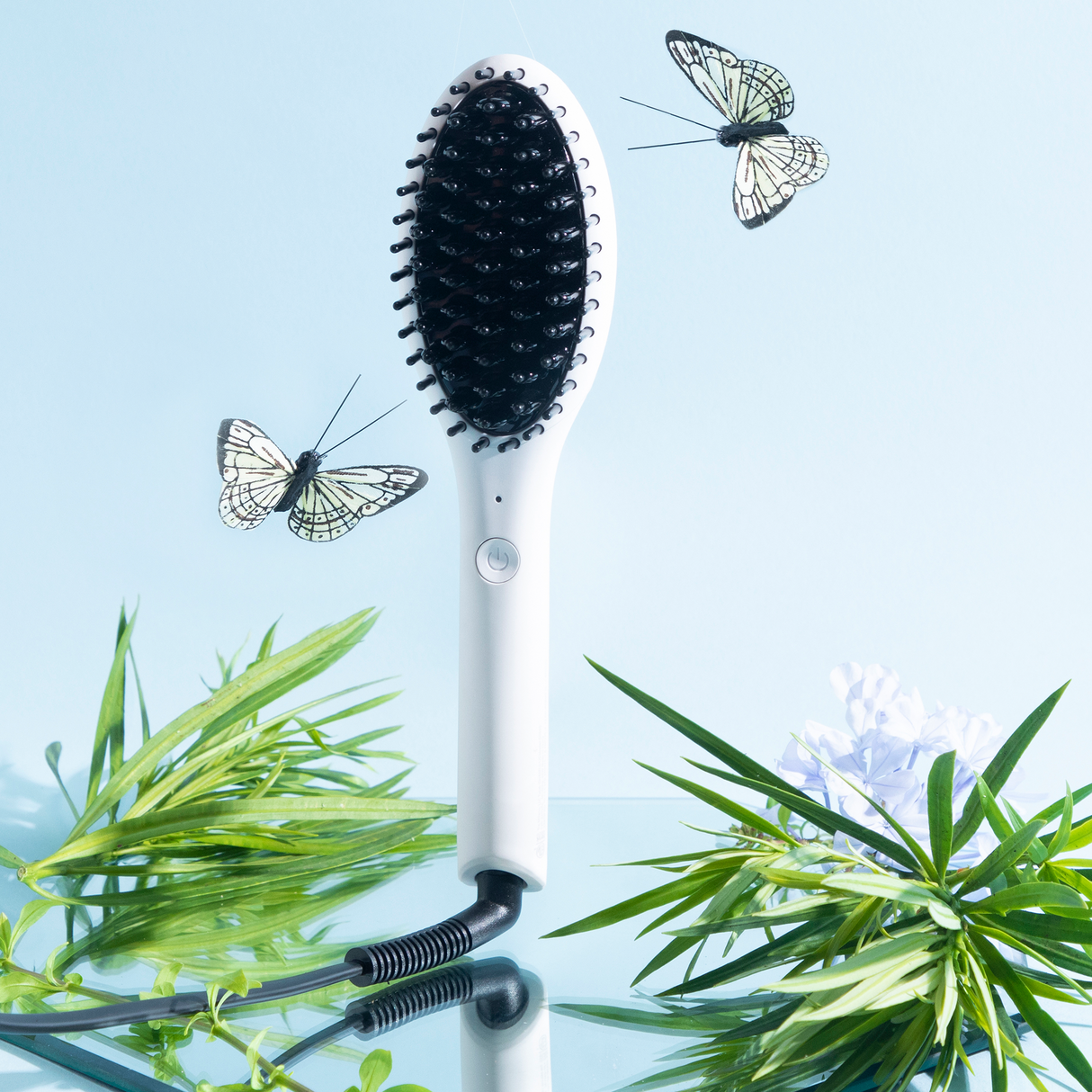 Straight Up Mini Straightening Brush by InStyler