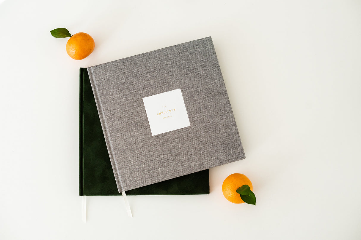 Our Christmas Memories: A Family Traditions Keepsake (Grey Tweed) by Promptly Journals