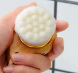 Facial Brush with Bamboo Handle by Choixe