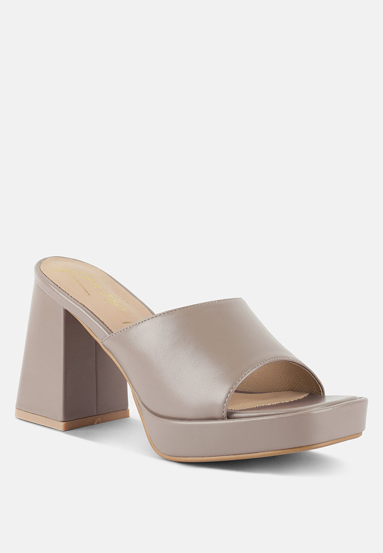 flexes flared block heel sandals by London Rag