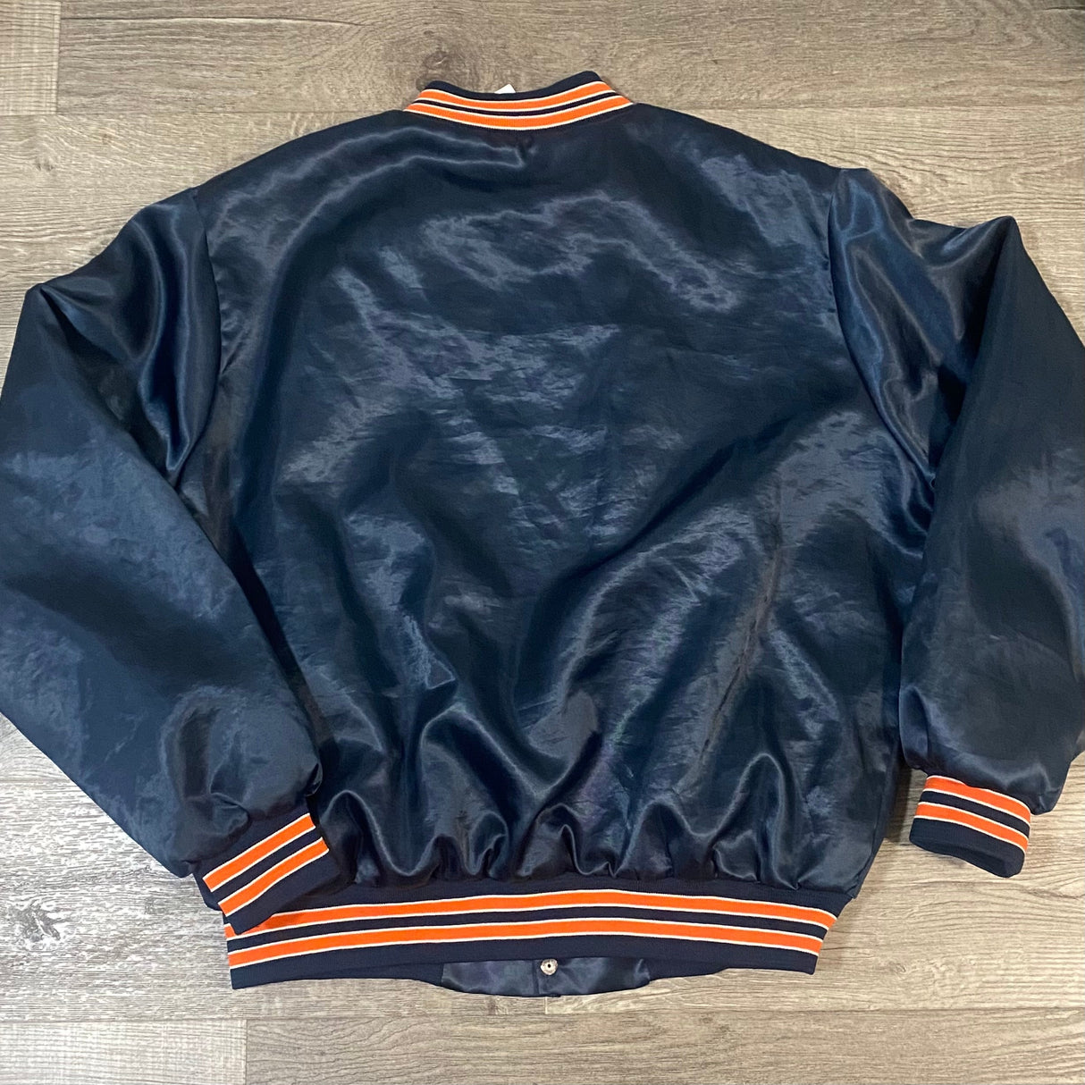 Vintage 1980s Chicago Bears Chalk Line Satin Bomber Jacket - XL by Rad Max Vintage