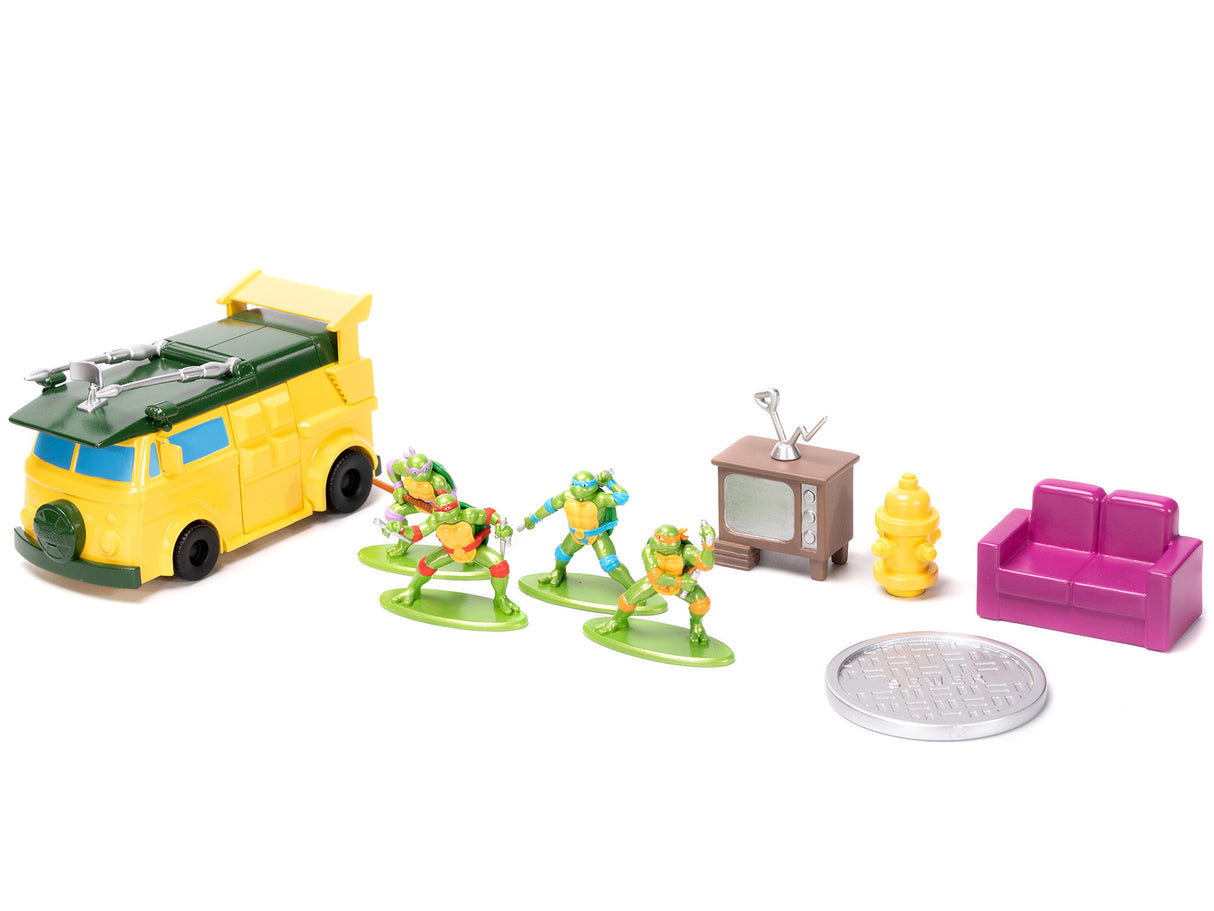 "Teenage Mutant Ninja Turtles" Turtle Lair Diorama Set with Figures and Party Wagon "Nano Scene" Series Model by Jada