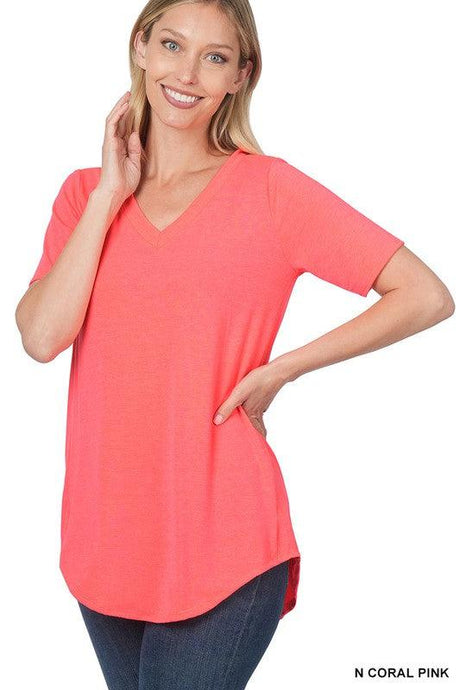 LUXE RAYON SHORT SLEEVE V-NECK HI-LOW HEM TOP - VYSN