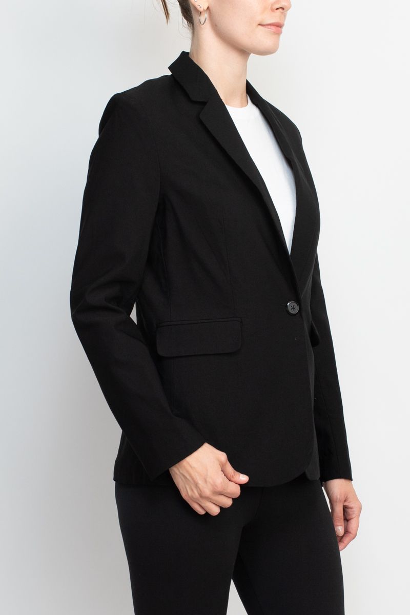 Zac & Rachel notched collar long sleeve one button closure scuba crepe blazer by Curated Brands