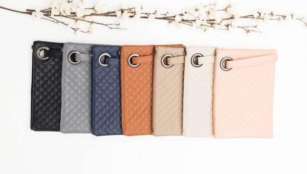 Quilted Wristlet Clutch - Vysn