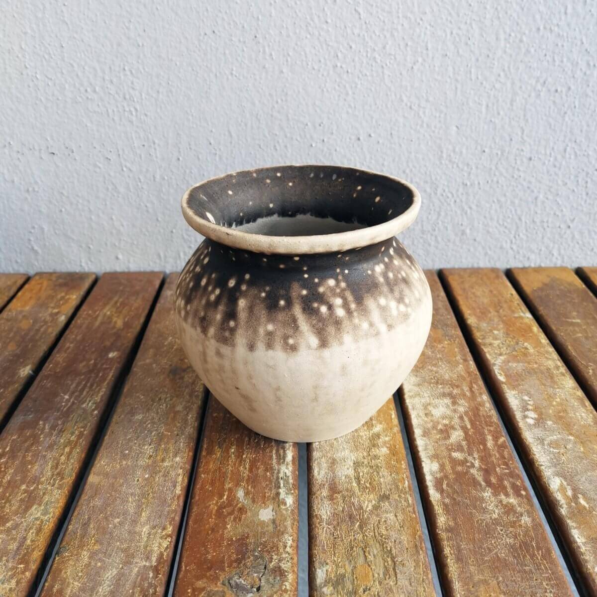 RAAQUU HOFU raku pottery vase by RAAQUU