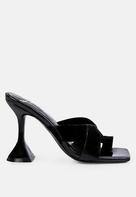 snatched intertwined toe ring heeled sandals by London Rag