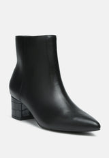 thalia black sleek boots by London Rag