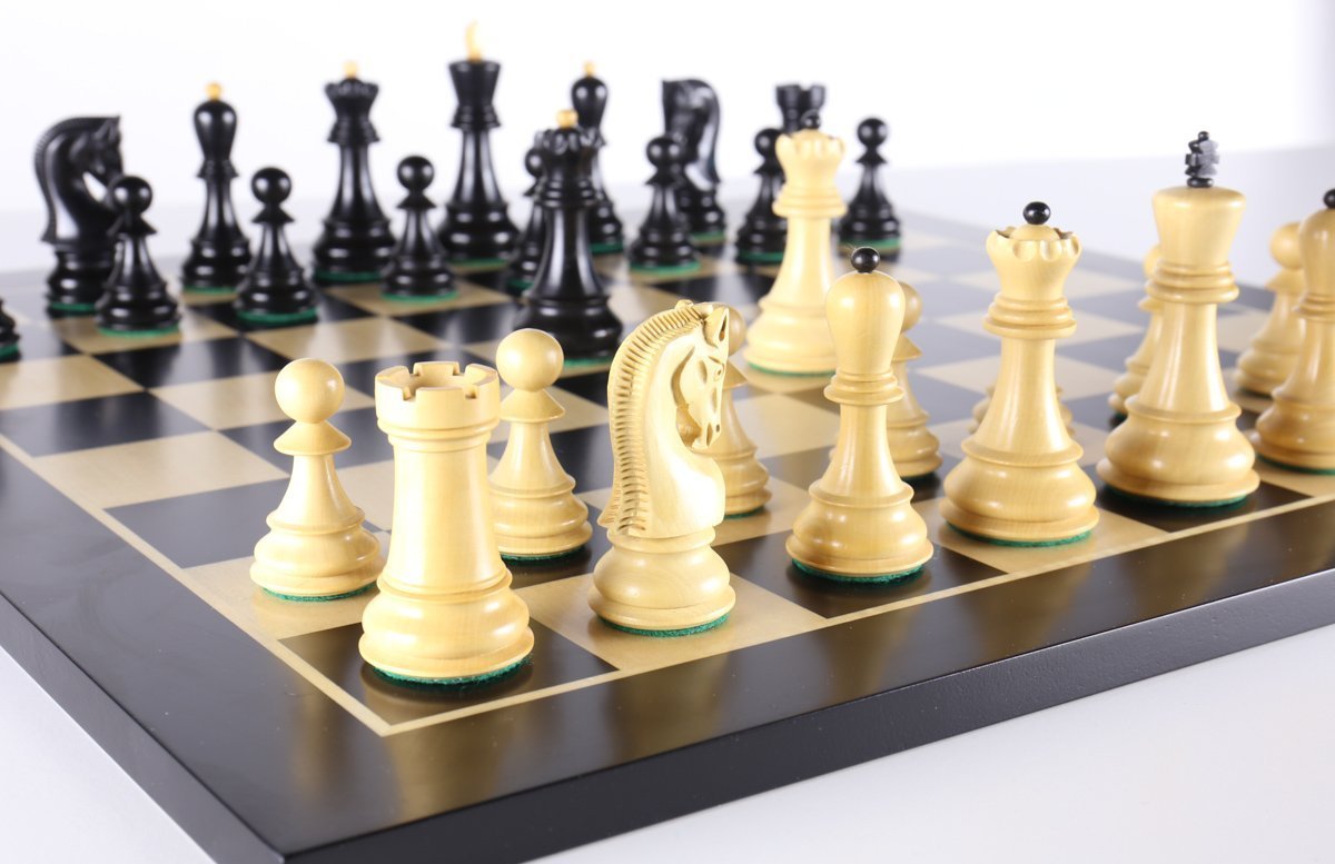 The 4" Zagreb Chess Set Combo by Chess House