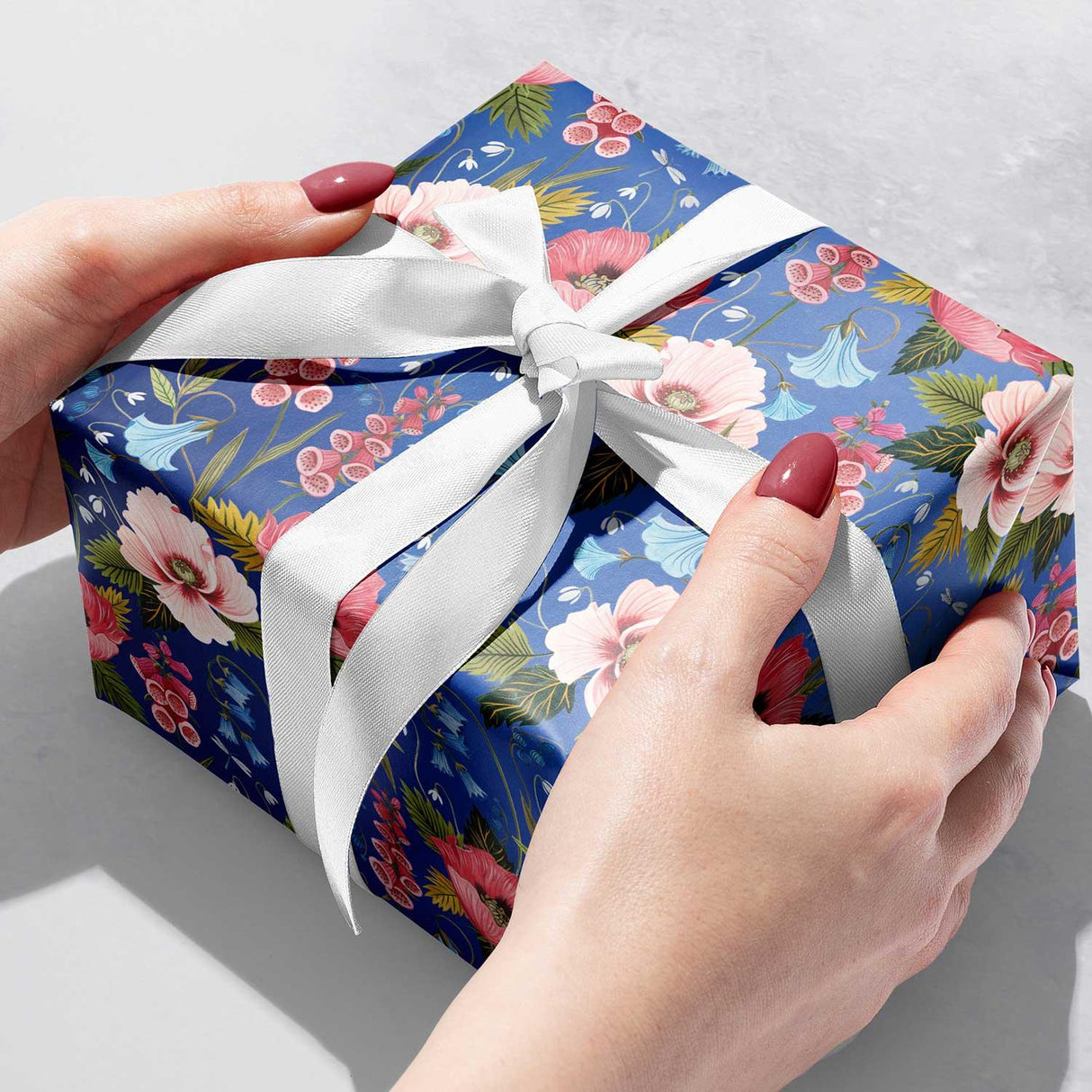 Blooming Floral Gift Wrap by Present Paper - Vysn