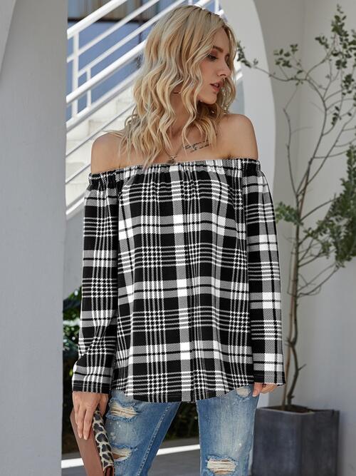 Off-Shoulder Striped Long Sleeve T-Shirt