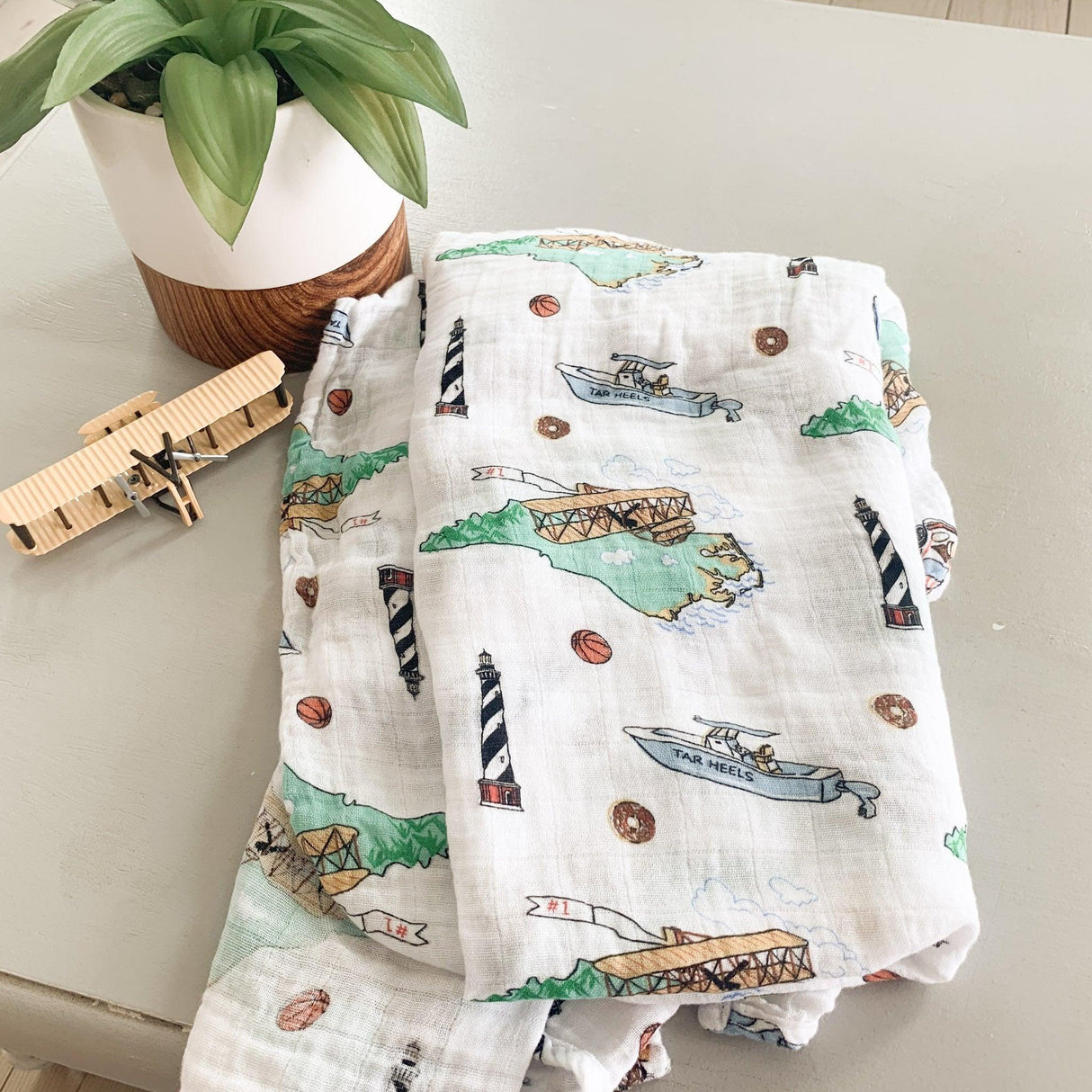 Gift Set: North Carolina Baby Muslin Swaddle Blanket and Burp Cloth/Bib Combo by Little Hometown - Vysn