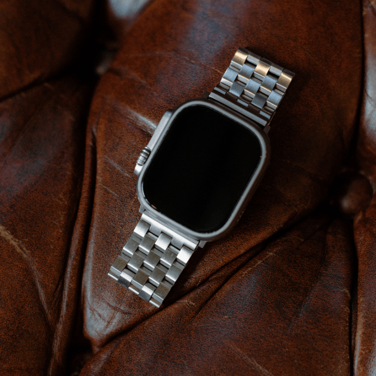 METAL Apple Watch Strap - Silver by Bullstrap - Vysn